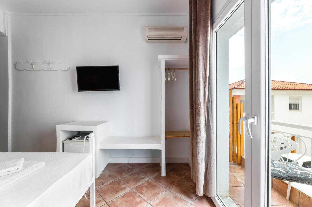 Marabou Hotel Pefkochori Exterior photo